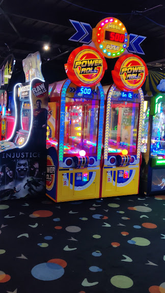 Alley Cats Entertainment and Putt-Putt Golf Center — Hurst, Texas (3)