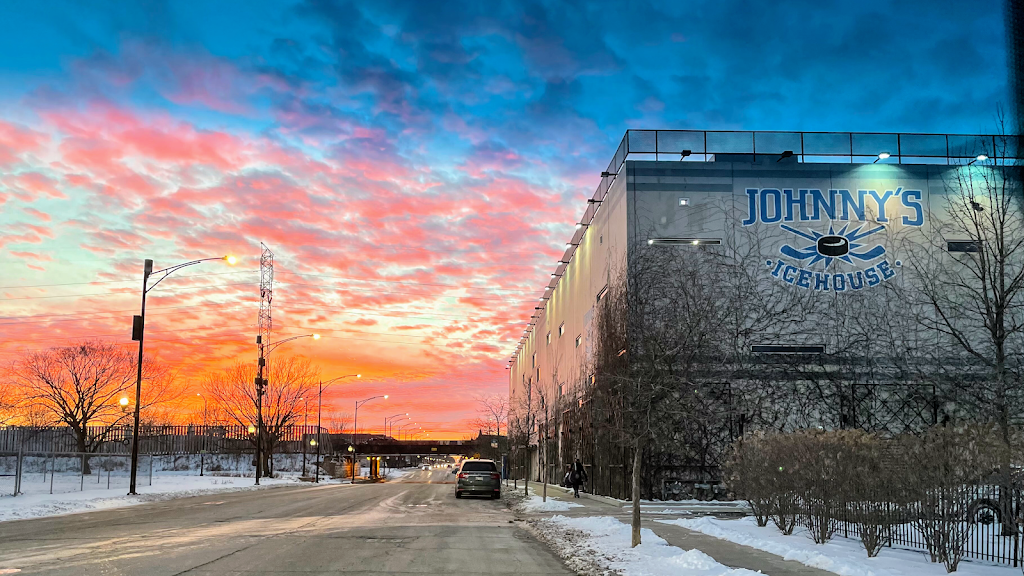Johnny’s Icehouse