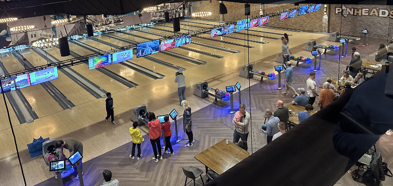 Pinheads & Alley’s Alehouse — Bowling venue in Indiana
