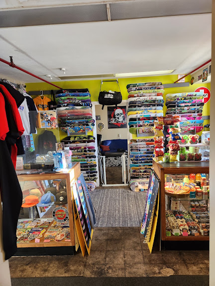 Q Skate Shop & Indoor Park — Skateboarding venue in Indiana