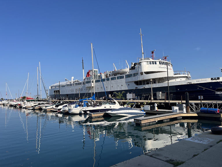 Columbia Yacht Club — Sailing venue in Illinois