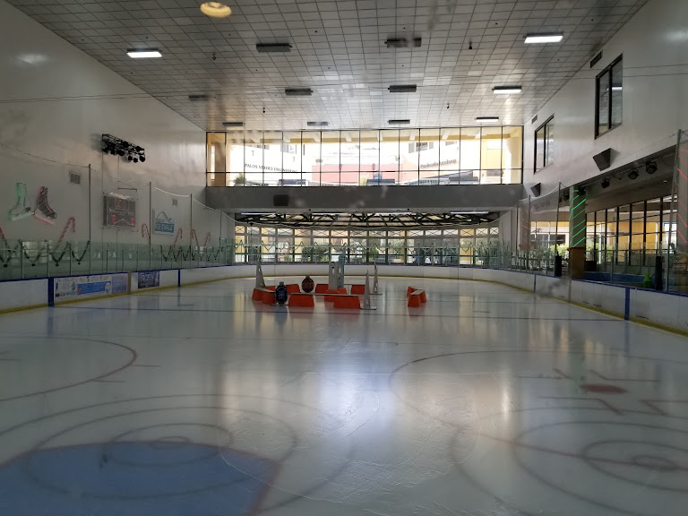 LA Kings Ice — Ice Skating venue in California