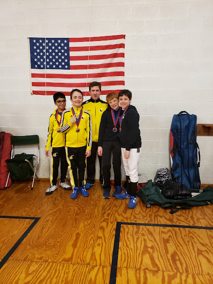 Lincoln Square Fencing — Fencing venue in Illinois